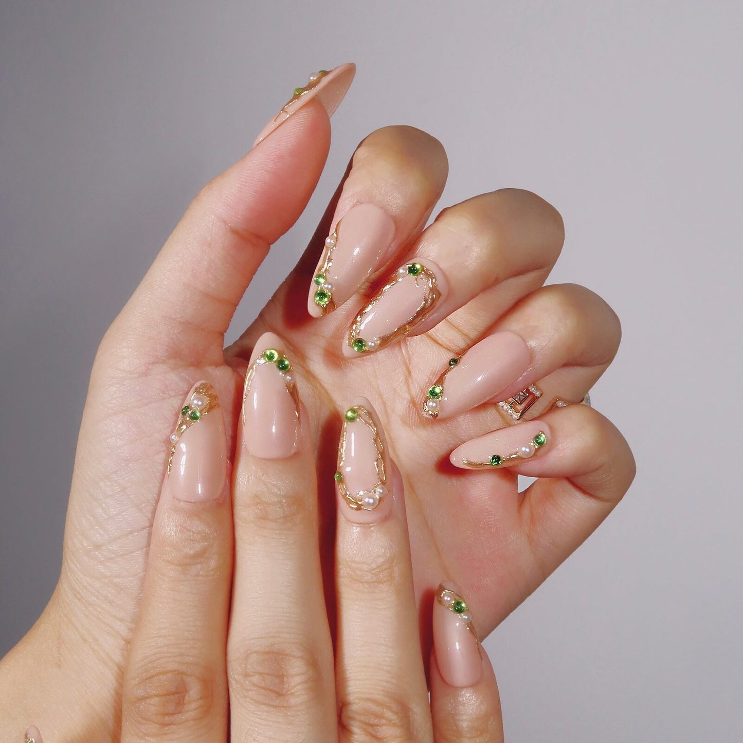 A Touch of Gold - Ersa Nails Nude Gold PressOnNails