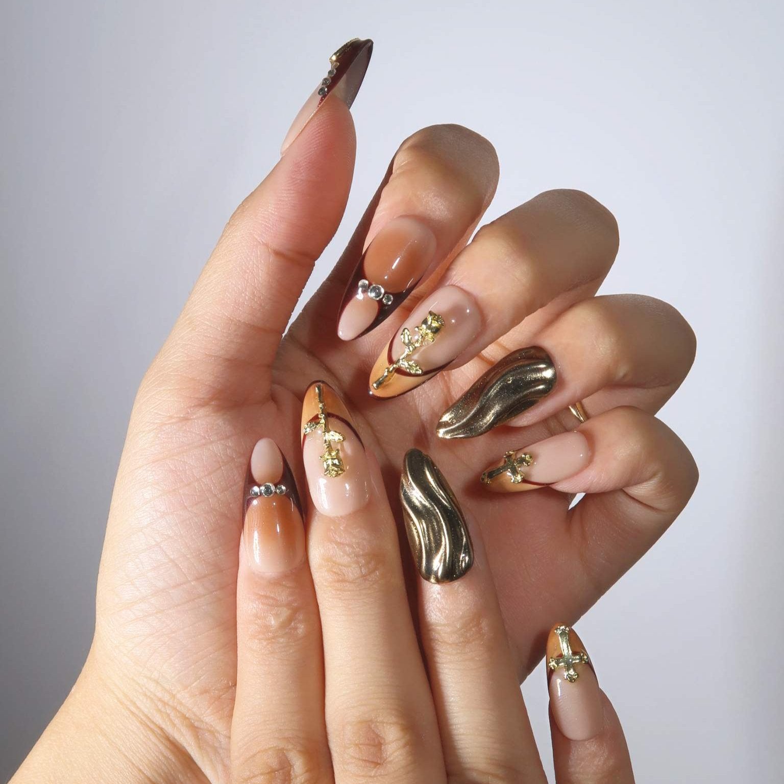 All Too Well - Ersa Nails Gold Nude Brown PressOnNails