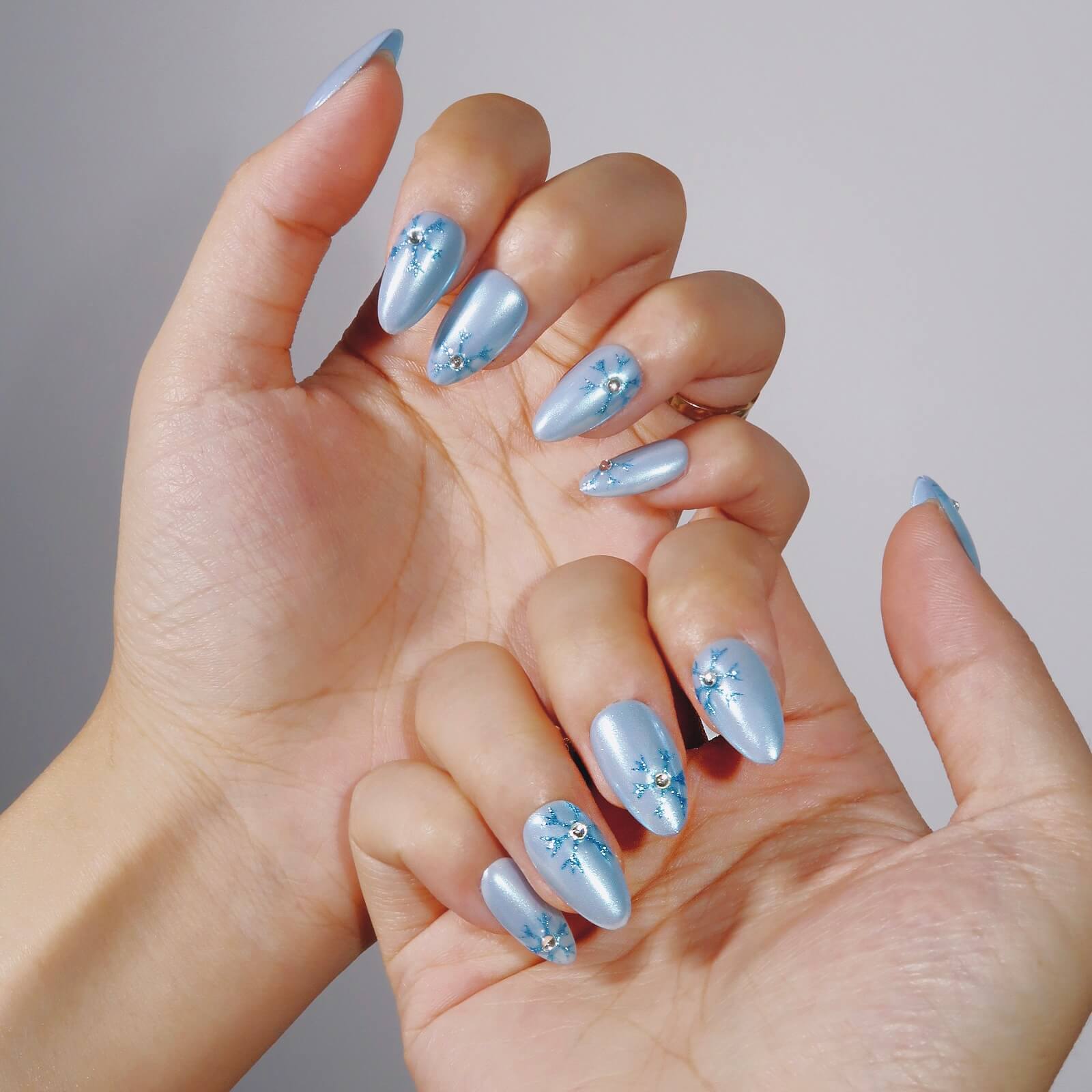 Crystal Frost - Ersa Nails Blue PressOnNails