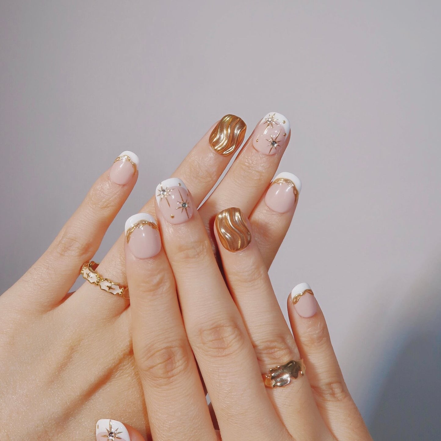 Divine Glow - Ersa Nails Nude White Gold PressOnNails