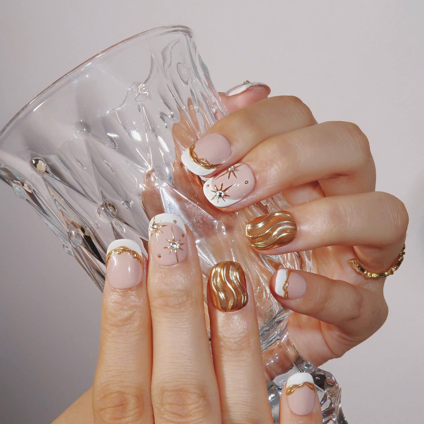 Divine Glow - Ersa Nails Nude White Gold PressOnNails