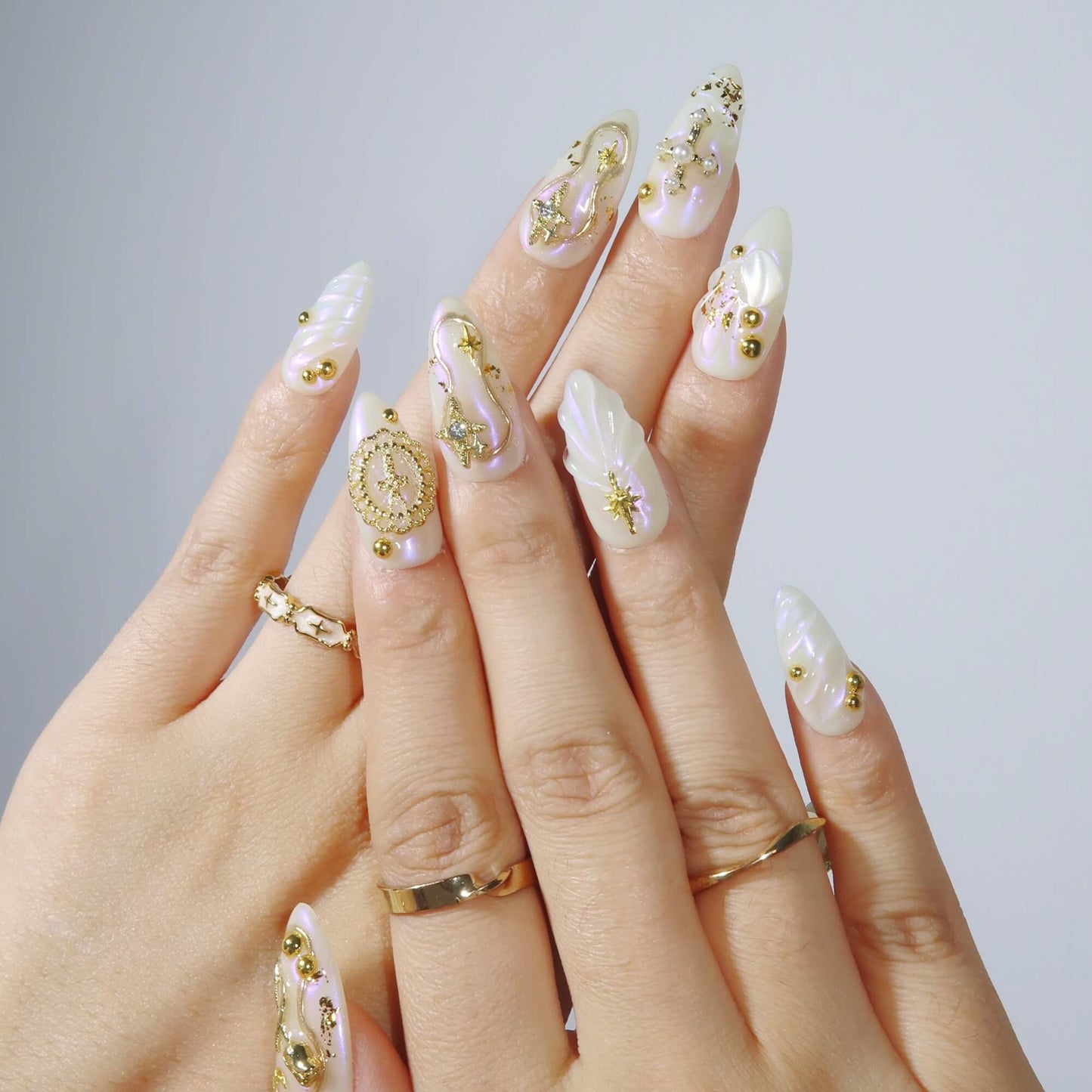 Lunar Devotion - Ersa Nails White Gold PressOnNails