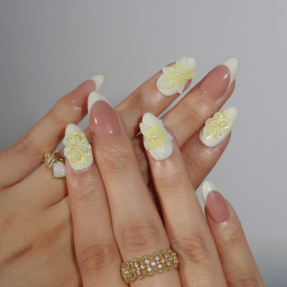 Petal Perfection - Ersa Nails Nude White Yellow PressOnNails