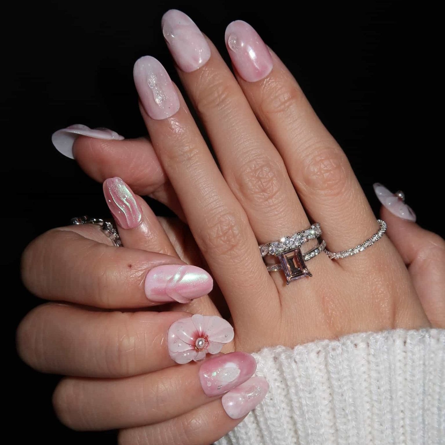 Petal Pink - Ersa Nails White Pink Mini Oval PressOnNails