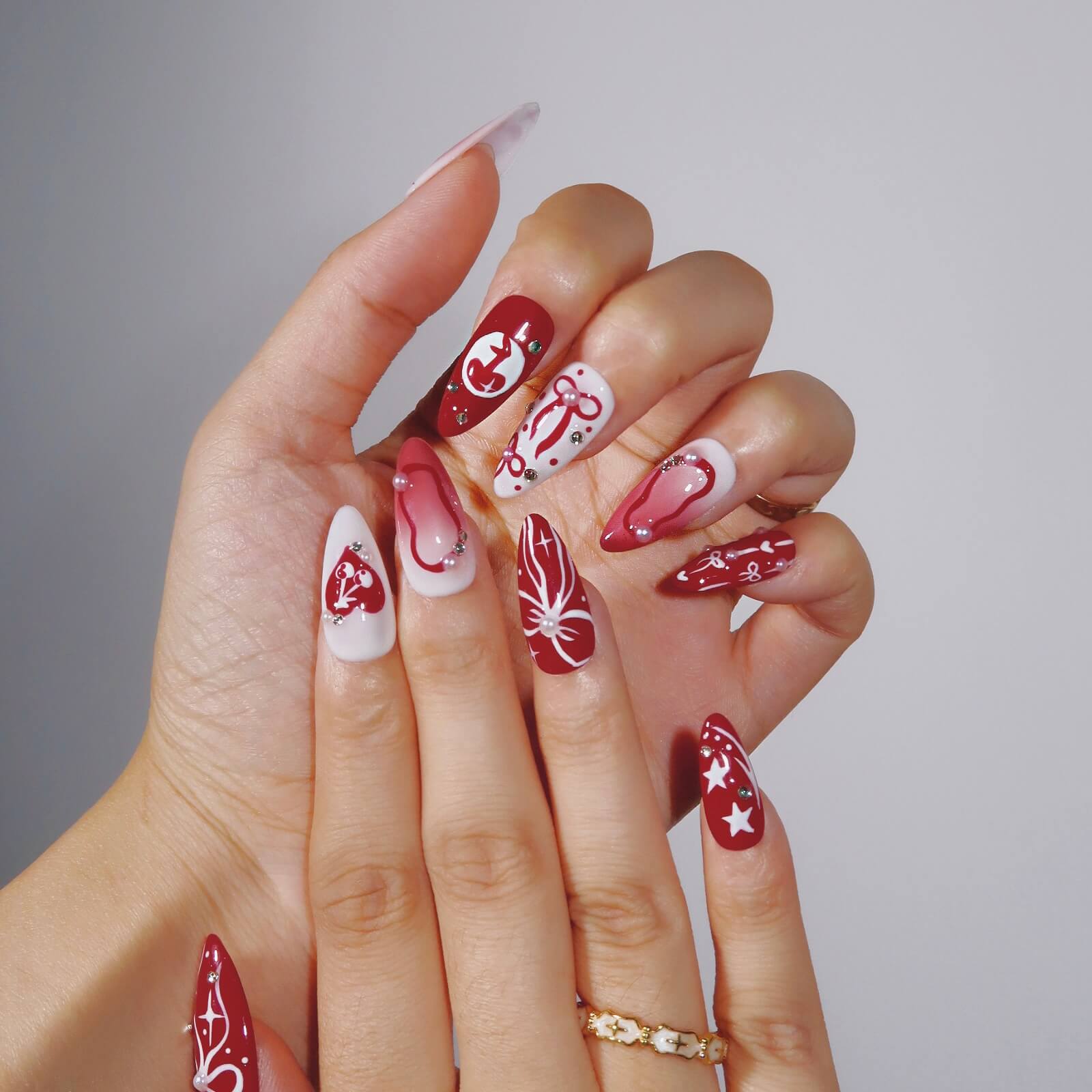 Ribbon of Love - Ersa Nails Red White PressOnNails