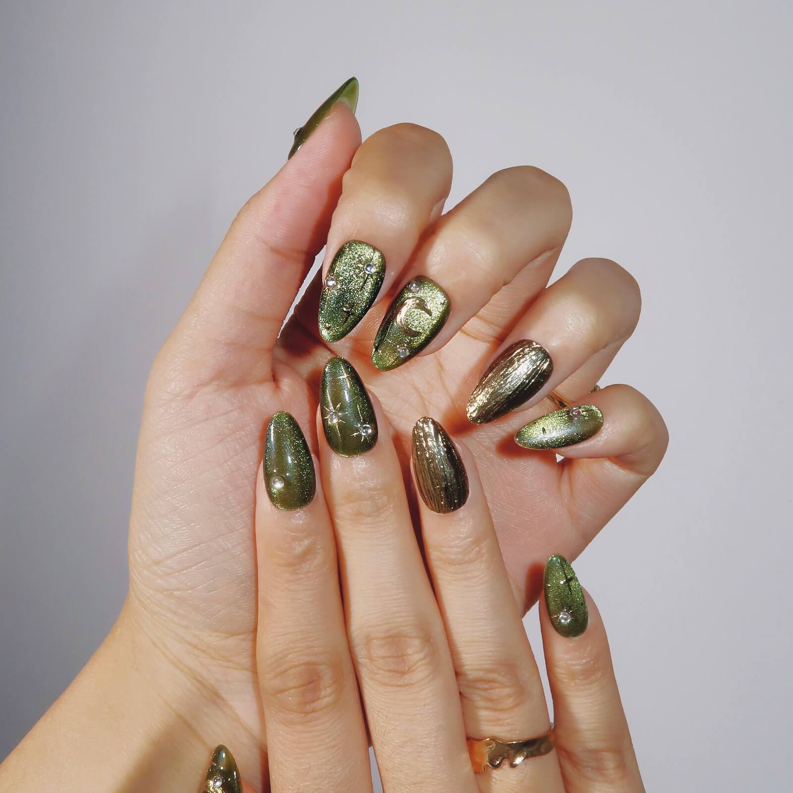 Starry Olive - Ersa Nails Jade Gold PressOnNails