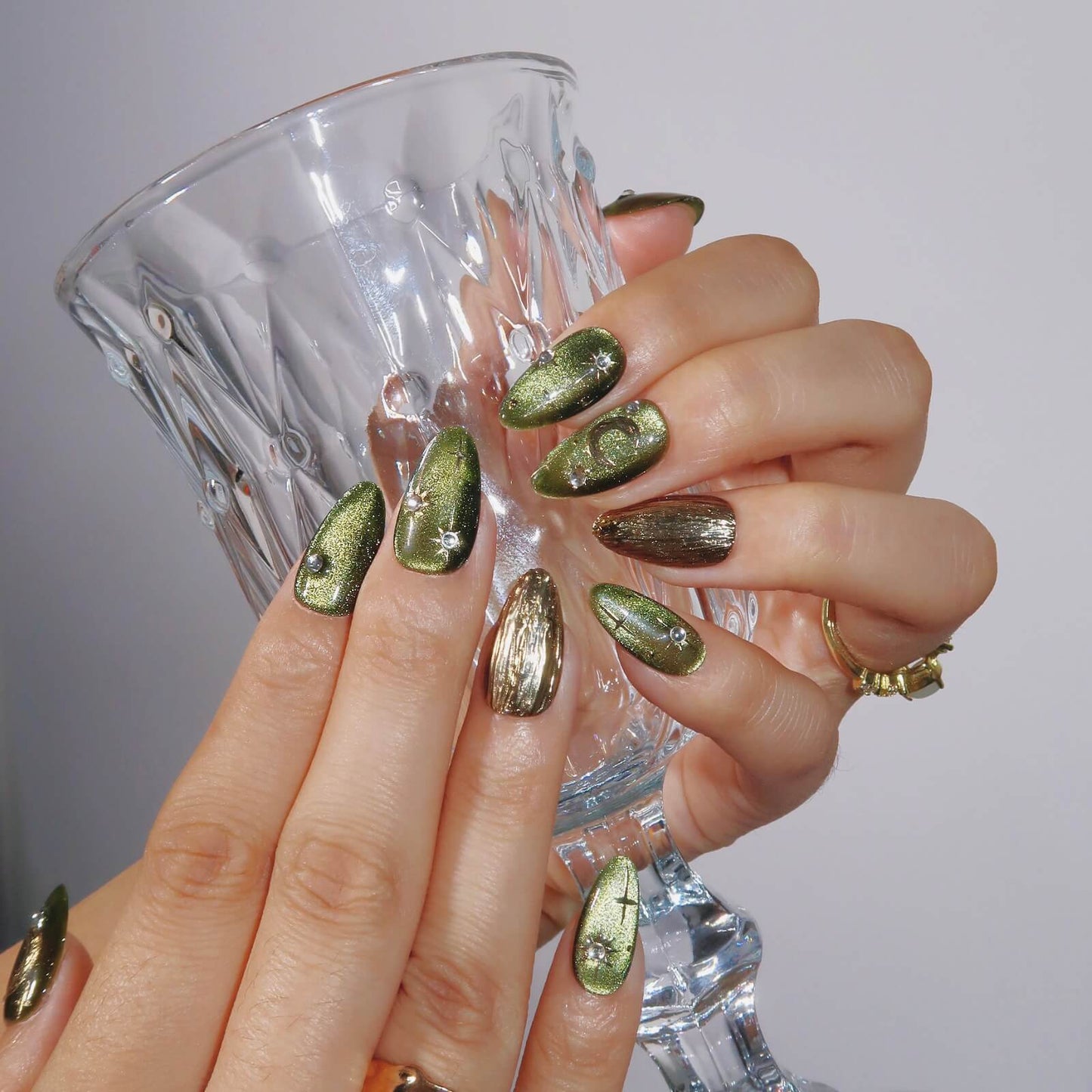 Starry Olive - Ersa Nails Jade Gold PressOnNails