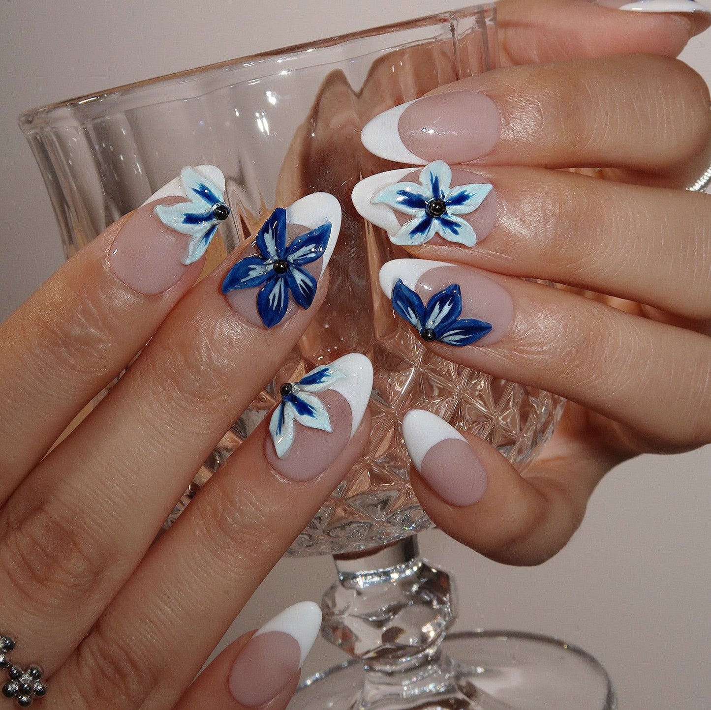 Surf’s Up - Ersa Nails Nude Blue White PressOnNails