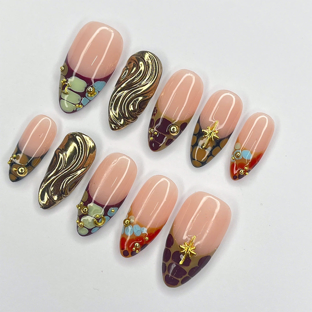 Handmade Luxe Mosaic Press-On Nails – nude tones with gold chrome accents, mosaic patterns, and star details. Perfect for holidays, birthdays, vacations, or as a luxurious gift for her.