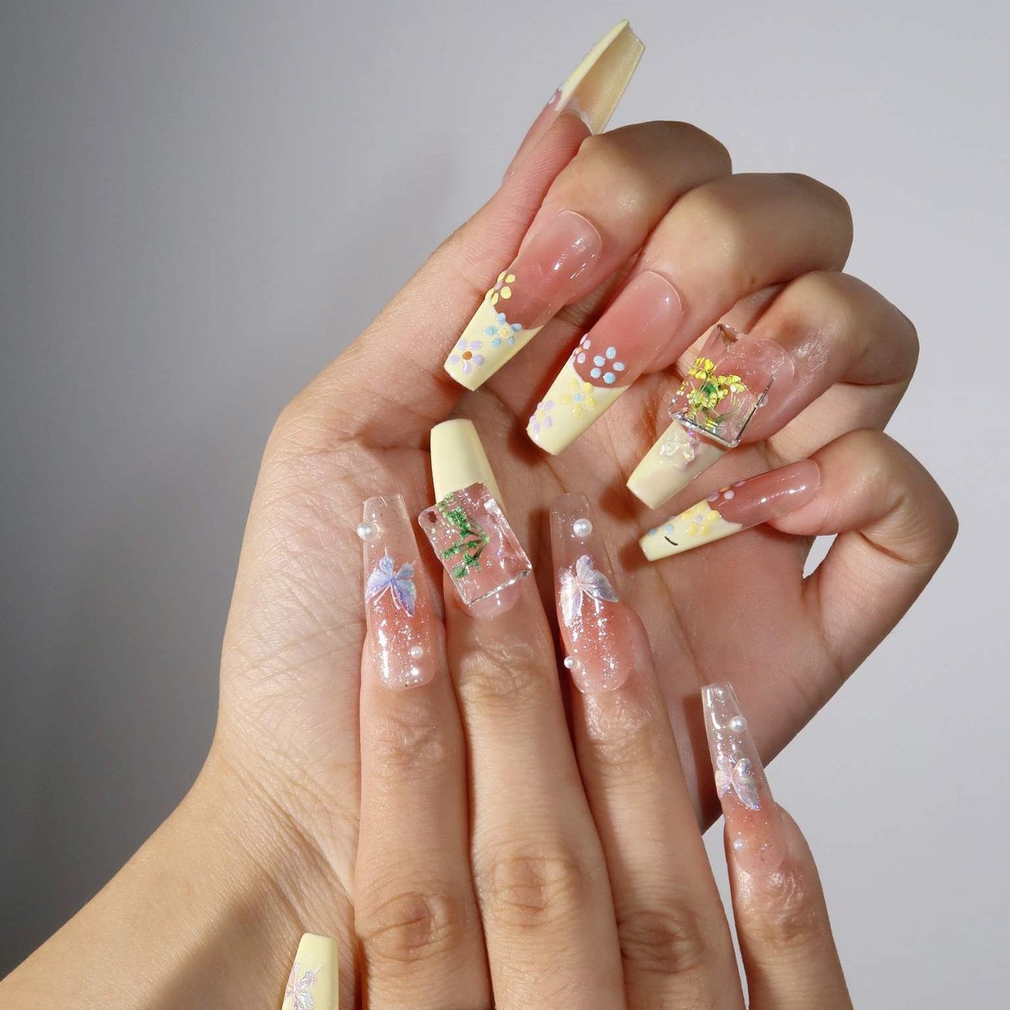 Wonder Flora - Ersa Nails Nude Pink Yellow PressOnNails